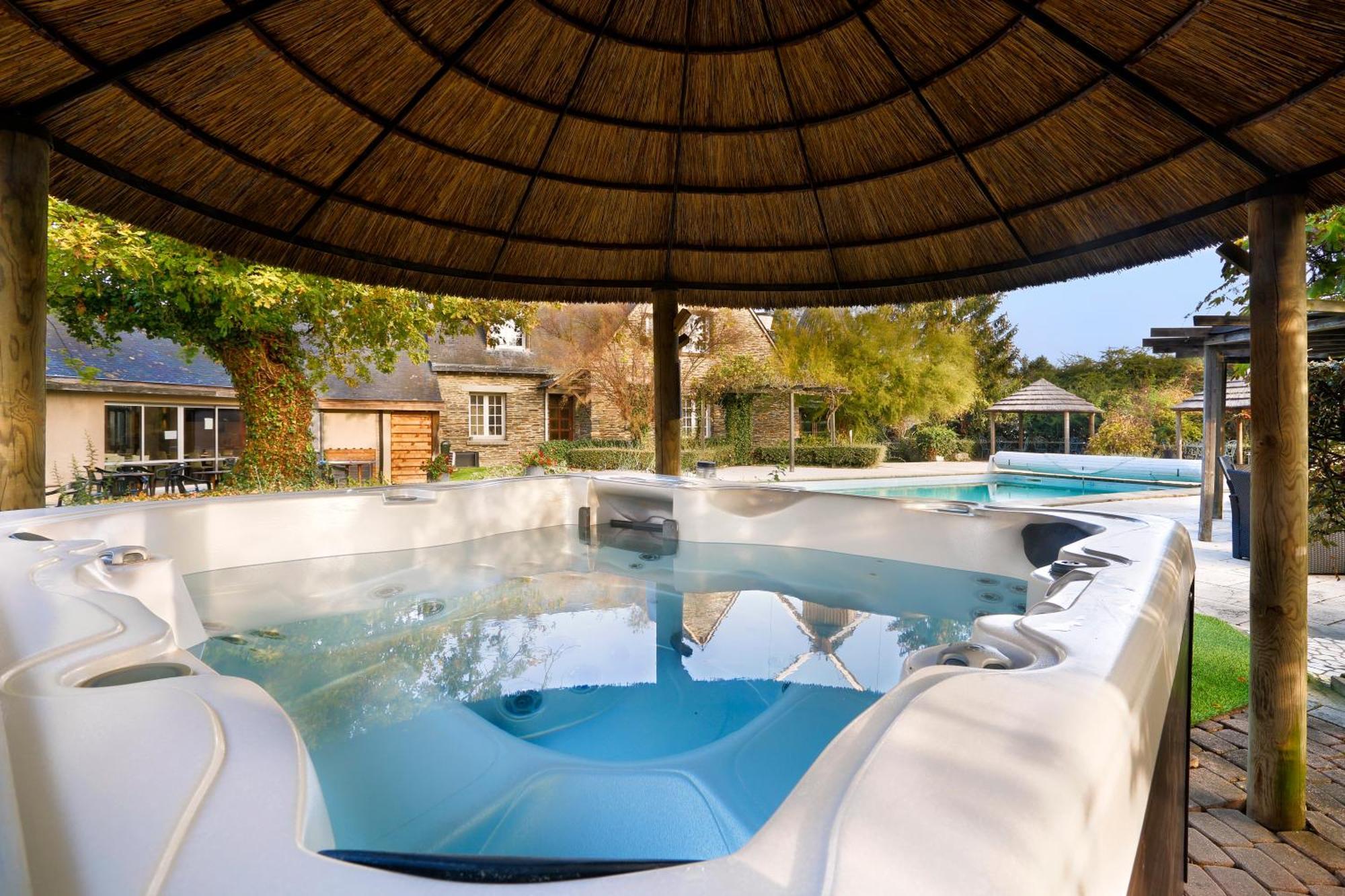Logis Domaine Du Moulin Cavier Ξενοδοχείο Avrillé Εξωτερικό φωτογραφία